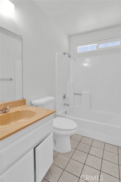 Detail Gallery Image 23 of 44 For 12421 Spring Valley Pkwy, Victorville,  CA 92395 - 4 Beds | 3 Baths