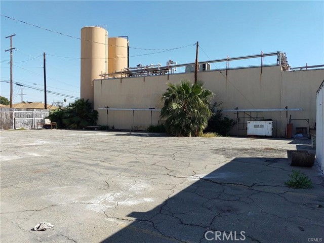 1232 W Base Line Street, San Bernardino, California 92411, ,Commercial Sale,For Sale,1232 W Base Line Street,CRHD23104007