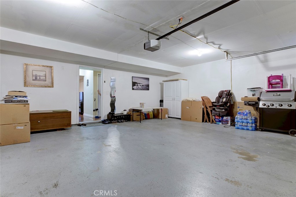 https://media.crmls.org/medias/b812ddc6-150e-45a1-a4ec-1cb5367a89d3.jpg?preset=X-Large
