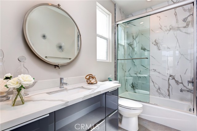 Detail Gallery Image 24 of 38 For 2068 Maple Ave #C,  Costa Mesa,  CA 92627 - 2 Beds | 2/1 Baths