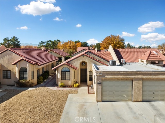 Detail Gallery Image 2 of 35 For 11632 Pepper Ln, Apple Valley,  CA 92308 - 2 Beds | 2 Baths