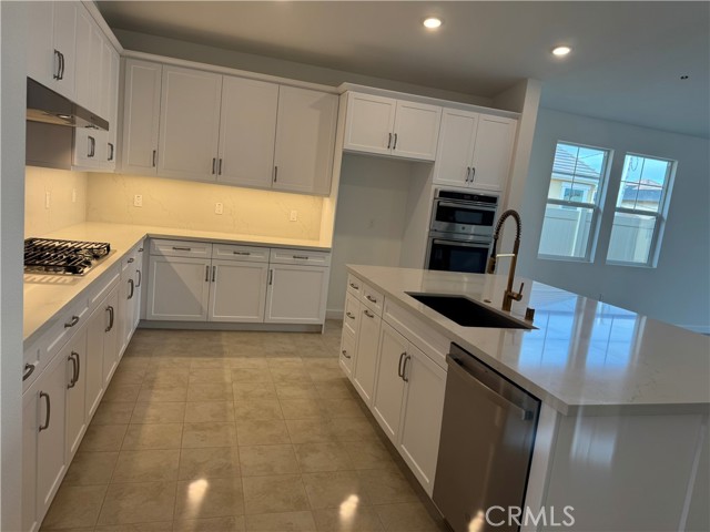 Detail Gallery Image 4 of 18 For 6804 Pink Peony Pl, Chino Hills,  CA 91709 - 4 Beds | 3 Baths