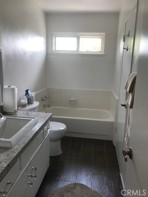 Detail Gallery Image 15 of 19 For 1502 S Merrill St, Corona,  CA 92882 - 3 Beds | 2 Baths