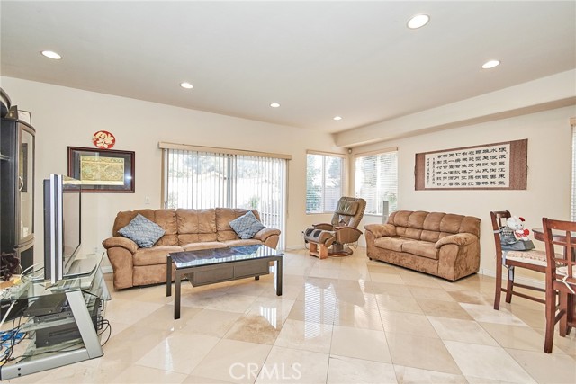 Detail Gallery Image 14 of 26 For 19111 Breckelle St, Rowland Heights,  CA 91748 - 5 Beds | 4/1 Baths