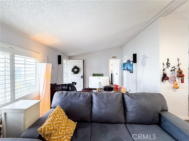 Detail Gallery Image 16 of 62 For 1855 E Riverside #130,  Ontario,  CA 91761 - 4 Beds | 2 Baths