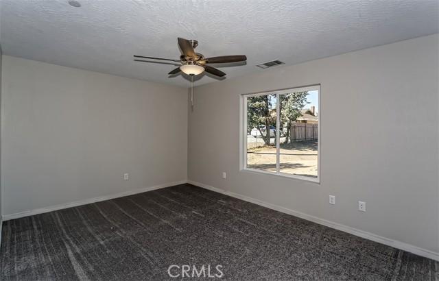 Detail Gallery Image 17 of 29 For 10399 Fifth Ave, Hesperia,  CA 92345 - 4 Beds | 2/1 Baths