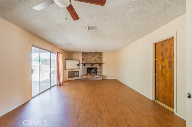 Detail Gallery Image 8 of 35 For 18395 Alexander St, Perris,  CA 92570 - 3 Beds | 2 Baths