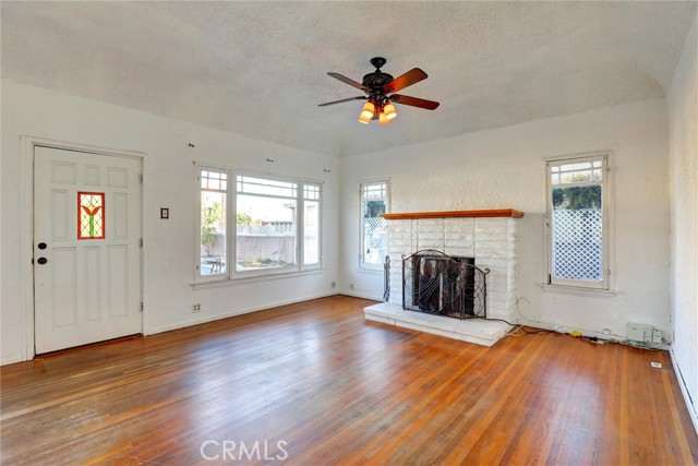 Detail Gallery Image 6 of 35 For 5907 Ibbetson Avenue, Lakewood,  CA 90713 - 2 Beds | 1 Baths