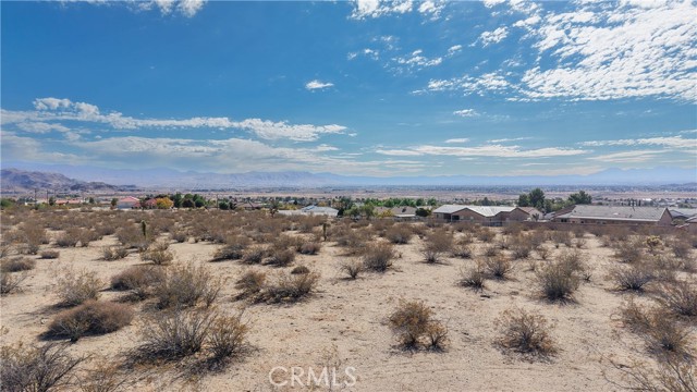 Detail Gallery Image 13 of 15 For 23545 Valley Crest, Apple Valley,  CA 92307 - – Beds | – Baths