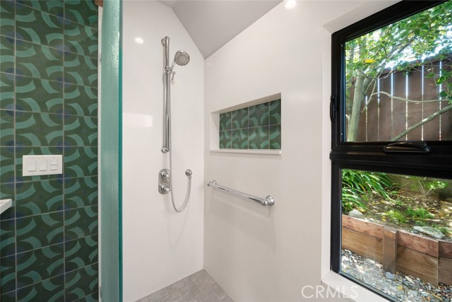 1606 Valley View Drive, Los Osos CA: https://media.crmls.org/medias/b8182ef1-65bd-413a-b39a-b03f83afa4a8.jpg