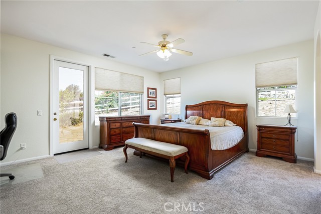731 Oak Glade Drive, Fallbrook CA: https://media.crmls.org/medias/b8187b05-0c08-4330-90f3-c672f9e694bf.jpg
