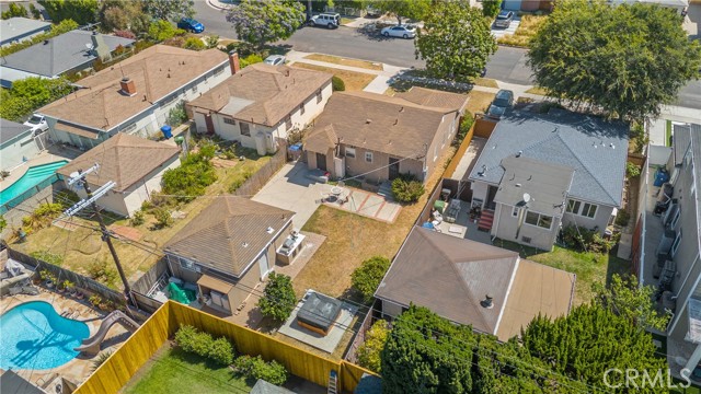 2939 Kelton Avenue, Los Angeles CA: https://media.crmls.org/medias/b818e202-40a7-46f5-95d1-967b811df373.jpg