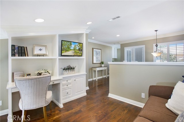 6 Colibri, Rancho Santa Margarita CA: https://media.crmls.org/medias/b81913a2-3937-40e1-aad7-26807c81179d.jpg