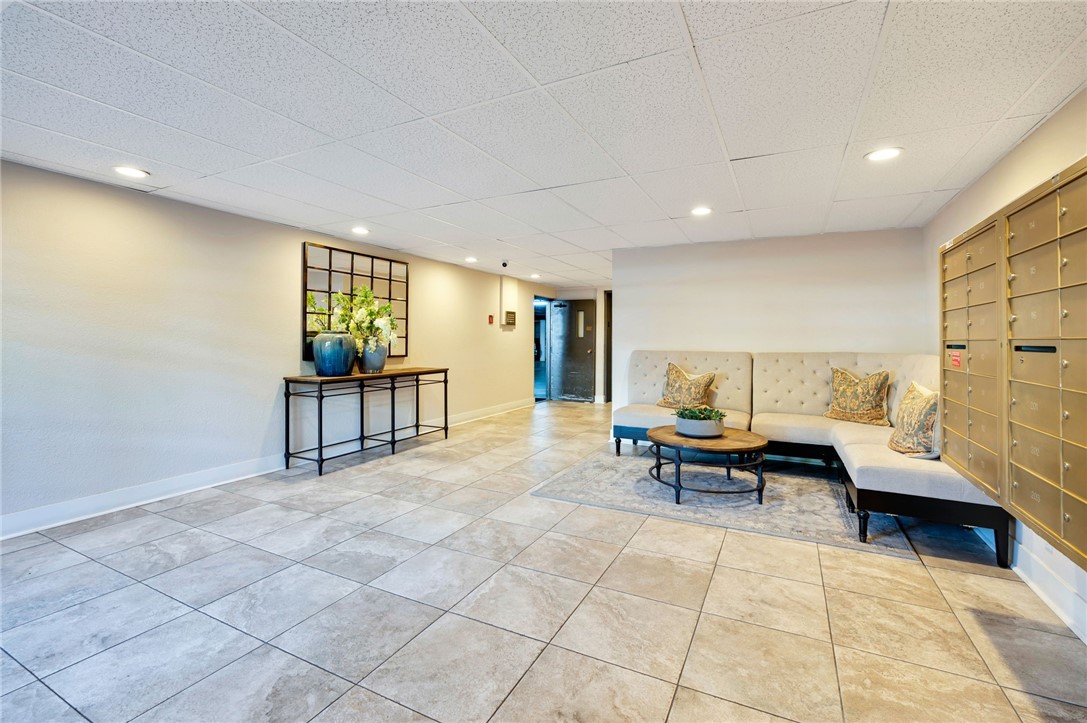 Detail Gallery Image 18 of 22 For 2444 E Del Mar Bld #203,  Pasadena,  CA 91107 - 2 Beds | 2 Baths