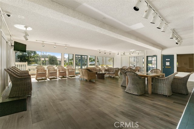 802 Camino Real, Redondo Beach, California 90277, 3 Bedrooms Bedrooms, ,2 BathroomsBathrooms,Residential,Sold,Camino Real,OC22093224