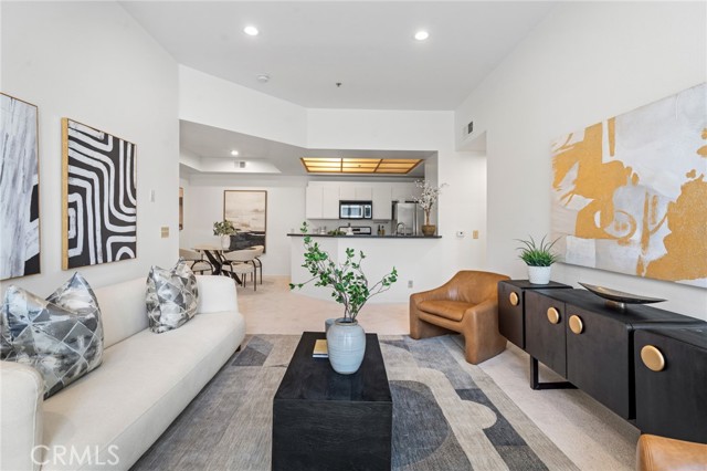 3561 Clarington Avenue, Los Angeles CA: https://media.crmls.org/medias/b81a077c-8427-43d5-9076-aa84fe01c9a6.jpg