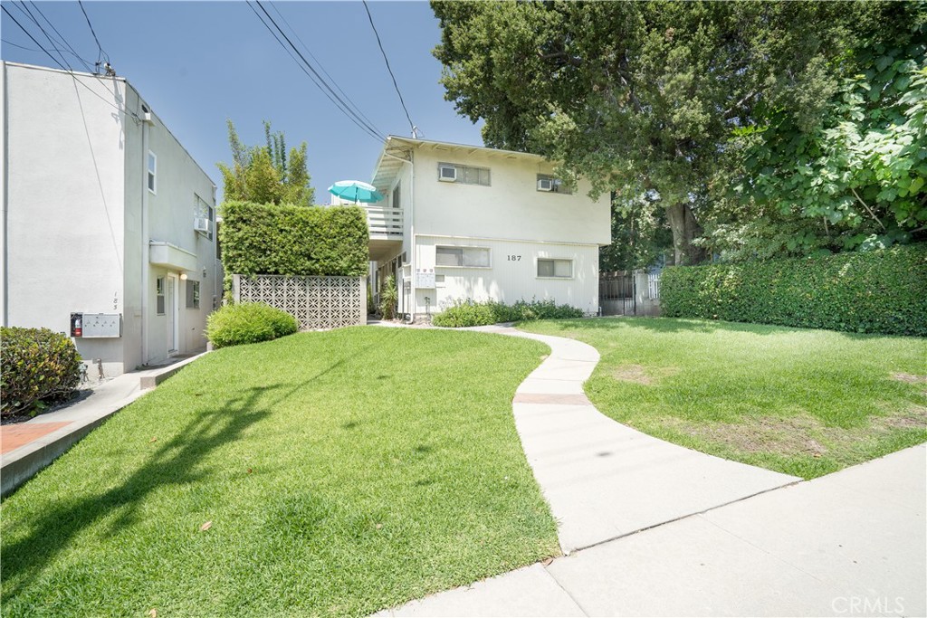 187 N Mountain Trail #B