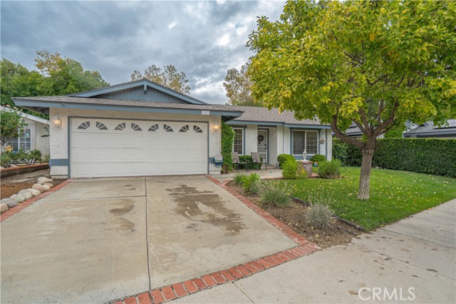 Detail Gallery Image 2 of 26 For 25891 Fenda, Valencia,  CA 91355 - 3 Beds | 2 Baths