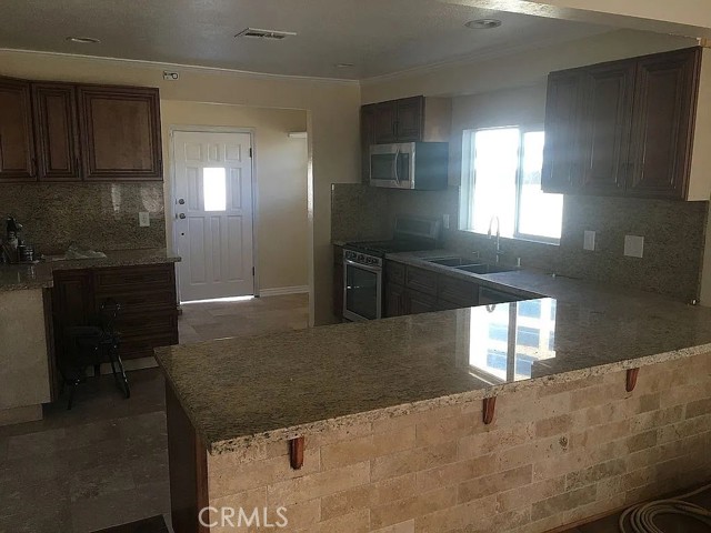 Image 3 of 25 For 124 Naomi