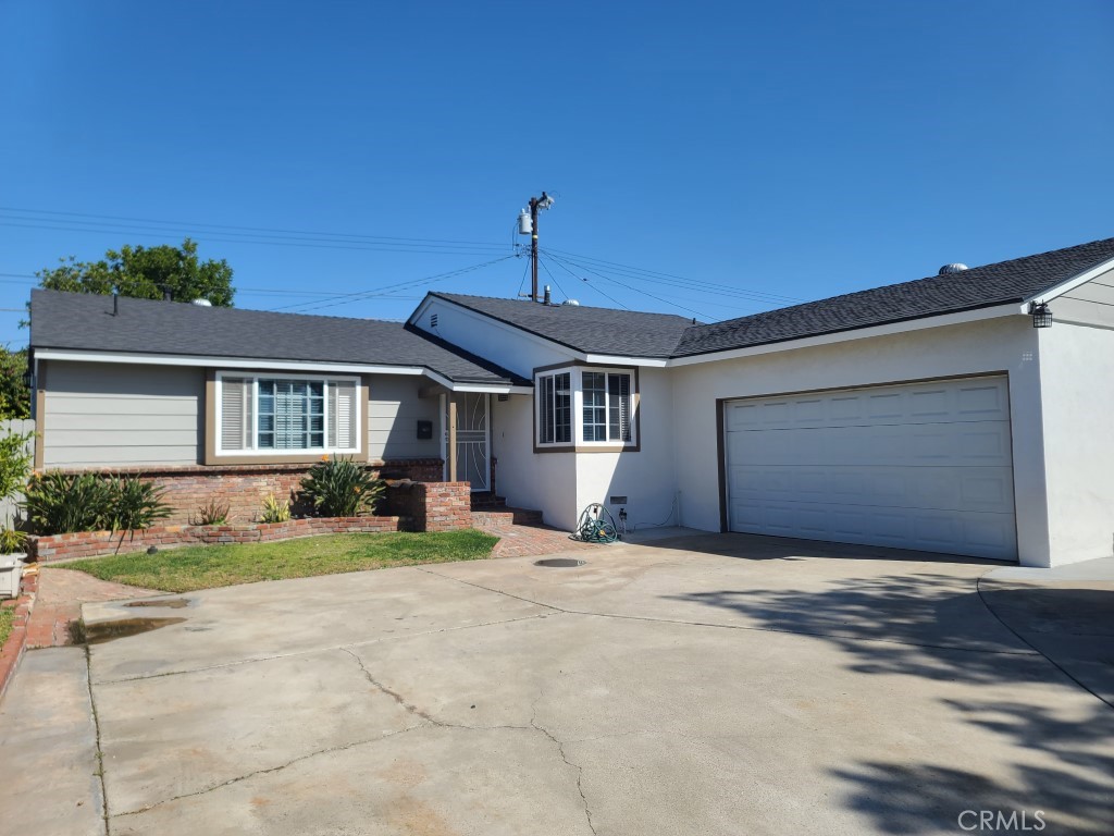15208 La Barca Drive, La Mirada, CA 90638