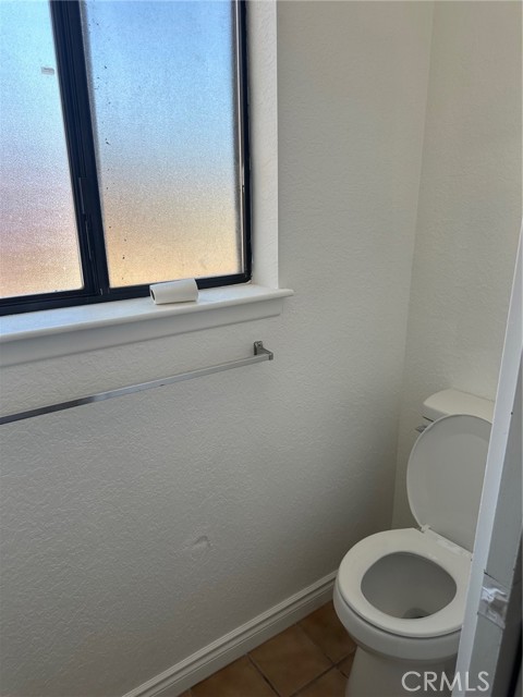Detail Gallery Image 22 of 36 For 16485 Wintun Rd, Apple Valley,  CA 92307 - 5 Beds | 2/1 Baths