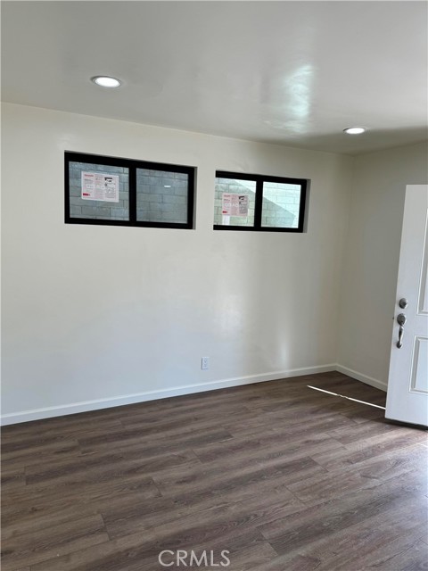 Detail Gallery Image 8 of 8 For 4764 Indian Hill Rd, Riverside,  CA 92501 - 1 Beds | 1 Baths