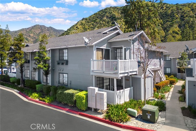 Detail Gallery Image 1 of 35 For 1726 Crystal Canyon Dr #35,  Azusa,  CA 91702 - 1 Beds | 1/1 Baths