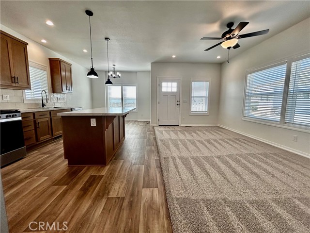 Detail Gallery Image 10 of 34 For 1536 S State St #80,  Hemet,  CA 92543 - 3 Beds | 2 Baths