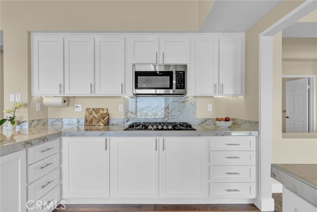 Detail Gallery Image 11 of 50 For 10881 Orchard View Ln, Riverside,  CA 92503 - 4 Beds | 2/1 Baths