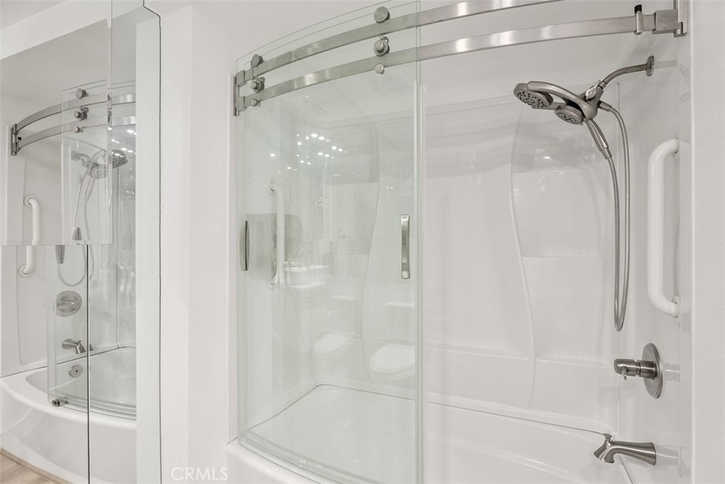 MLS #OC25275575 image #14