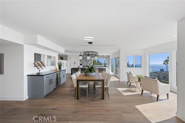 Detail Gallery Image 13 of 53 For 723 Balboa Ave, Laguna Beach,  CA 92651 - 4 Beds | 4/1 Baths