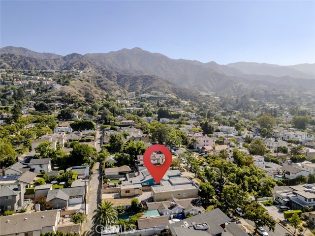 Detail Gallery Image 40 of 40 For 1039 E Santa Anita Ave, Burbank,  CA 91501 - 3 Beds | 3 Baths