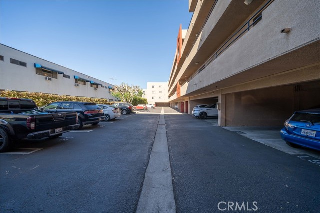 Detail Gallery Image 19 of 21 For 4717 Ben Ave #103,  Valley Village,  CA 91607 - 1 Beds | 1 Baths