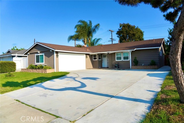 9114 Swallow Ave, Fountain Valley, CA 92708