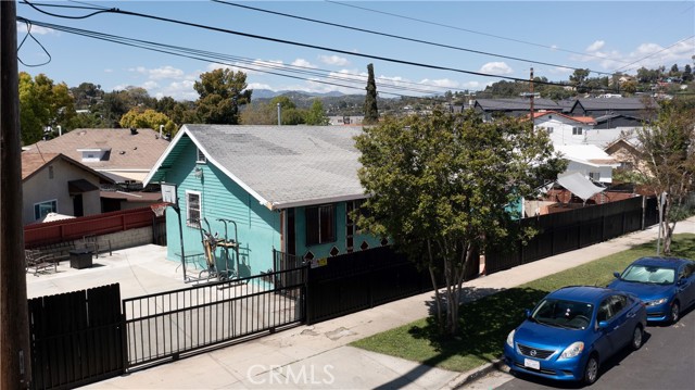 215 Hamlet Street, Los Angeles, California 90042, 2 Bedrooms Bedrooms, ,1 BathroomBathrooms,Single Family Residence,For Sale,Hamlet,WS24127236