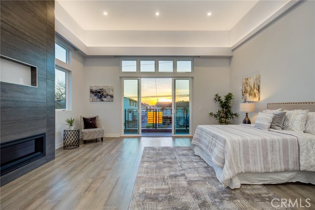 206 Juanita Avenue, Redondo Beach, California 90277, 4 Bedrooms Bedrooms, ,3 BathroomsBathrooms,Residential,Sold,Juanita,PV20030908