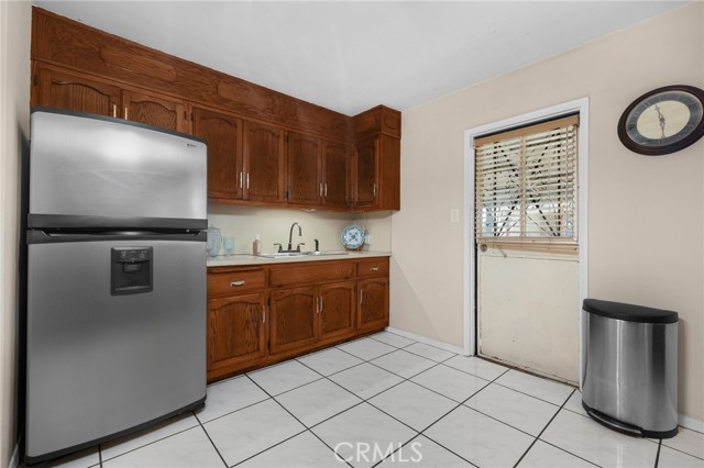 Detail Gallery Image 9 of 20 For 6225 Eglise Ave, Pico Rivera,  CA 90660 - 4 Beds | 2 Baths