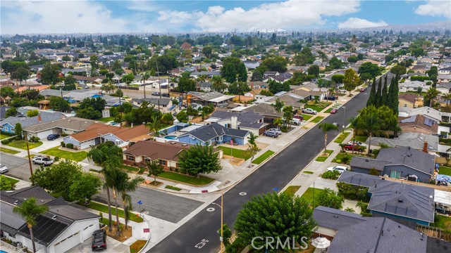 2705 E Orange Grove, Orange CA: https://media.crmls.org/medias/b822c702-9647-4601-9963-e8b96861c743.jpg