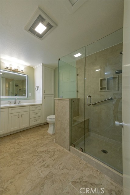 13171 St. Andrews Drive, Seal Beach CA: https://media.crmls.org/medias/b822d349-b4d3-4564-b862-108e92630eca.jpg