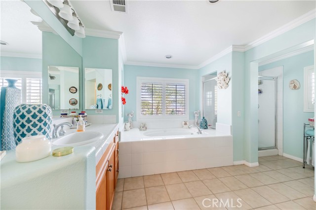 8656 Calle Canon Road, Corona CA: https://media.crmls.org/medias/b8231001-85b9-4563-92d7-0c8c39e28d16.jpg