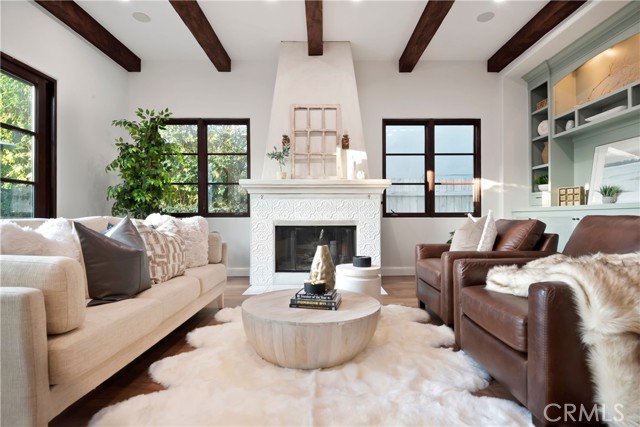 1725 Oak Avenue, Manhattan Beach, California 90266, 4 Bedrooms Bedrooms, ,4 BathroomsBathrooms,Residential,Sold,Oak,SB21251679