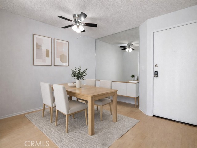 Detail Gallery Image 9 of 37 For 7800 Topanga Canyon #212,  Canoga Park,  CA 91304 - 2 Beds | 2 Baths