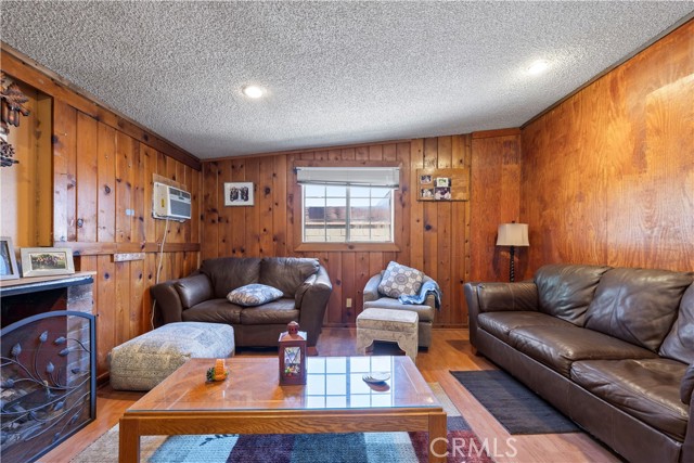 Detail Gallery Image 17 of 29 For 14609 Cavette, Baldwin Park,  CA 91706 - 4 Beds | 2 Baths