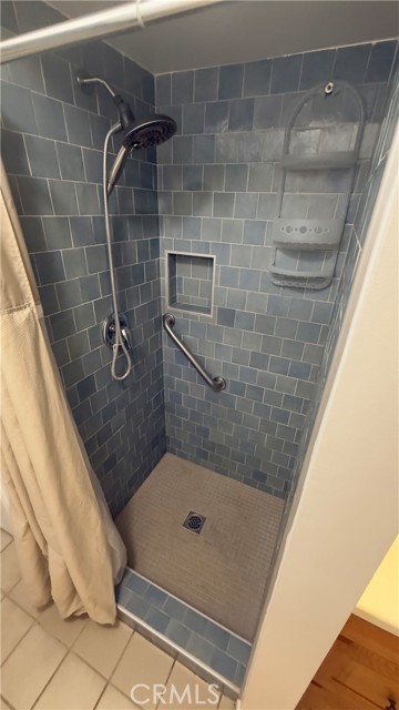 420 Redondo Avenue, Long Beach CA: https://media.crmls.org/medias/b825951f-3d10-4214-aeb7-3338fb9b6150.jpg