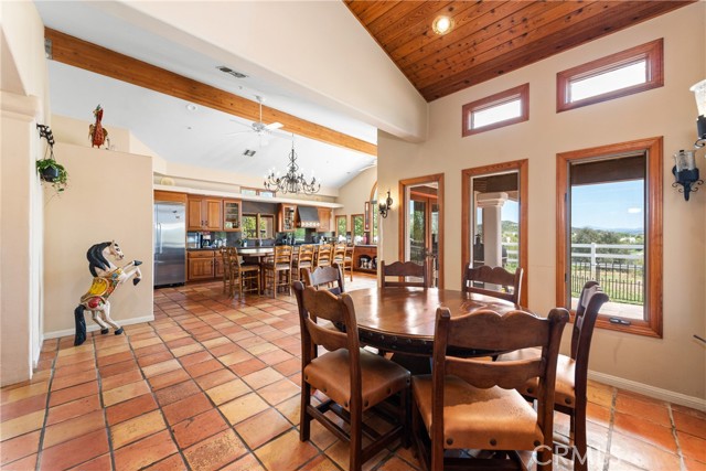 30505 Sloan Canyon Road, Castaic CA: https://media.crmls.org/medias/b82726bf-ea92-4ace-b9c3-a81b41926f17.jpg