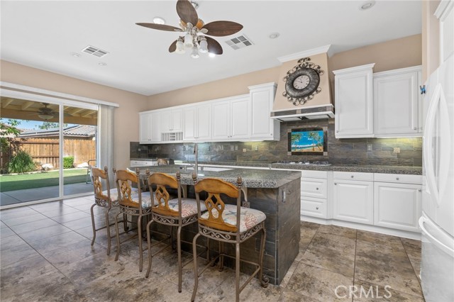 5005 Boulder Creek Place, Bakersfield, California 93312, 3 Bedrooms Bedrooms, ,2 BathroomsBathrooms,Residential,For Sale,5005 Boulder Creek Place,CRSR24237896