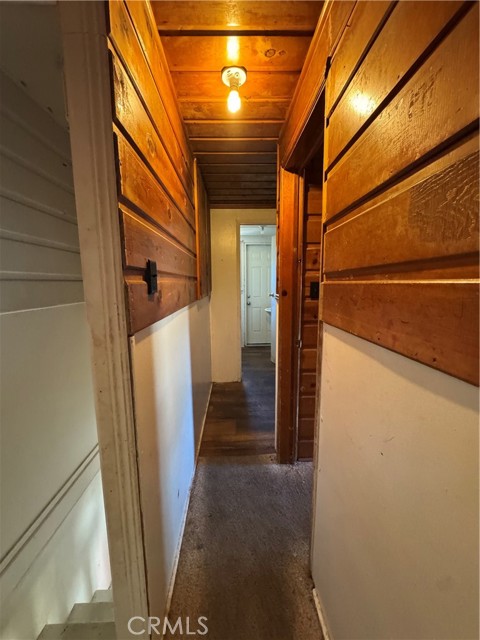 40286 Big Bear Boulevard, Big Bear Lake CA: https://media.crmls.org/medias/b828ef3e-c570-48c9-9d53-fe3e266063bf.jpg