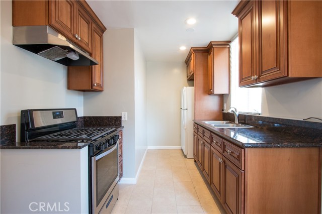 Detail Gallery Image 5 of 9 For 2512 Canada Bld #5,  Glendale,  CA 91208 - 1 Beds | 1 Baths