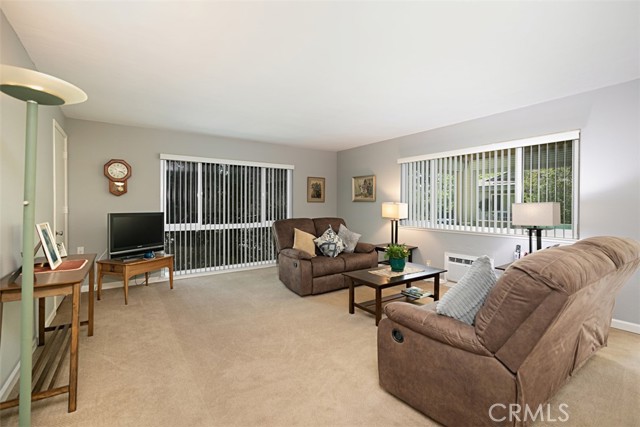 837 Ronda Sevilla, Laguna Woods CA: https://media.crmls.org/medias/b82909e0-88e0-4f4c-afee-624925e4cf98.jpg