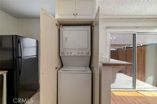 Detail Gallery Image 8 of 31 For 17045 Roscoe #14,  Northridge,  CA 91325 - 2 Beds | 1/1 Baths